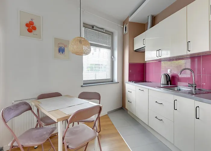 Aqua By Grand Apartments