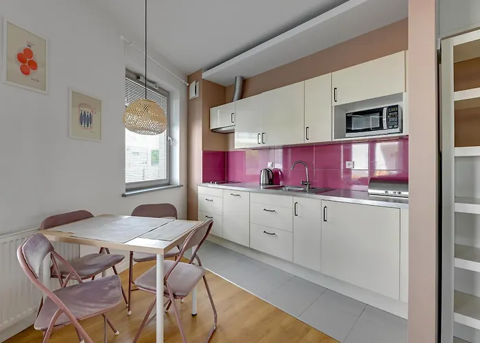 Aqua By Grand Apartments